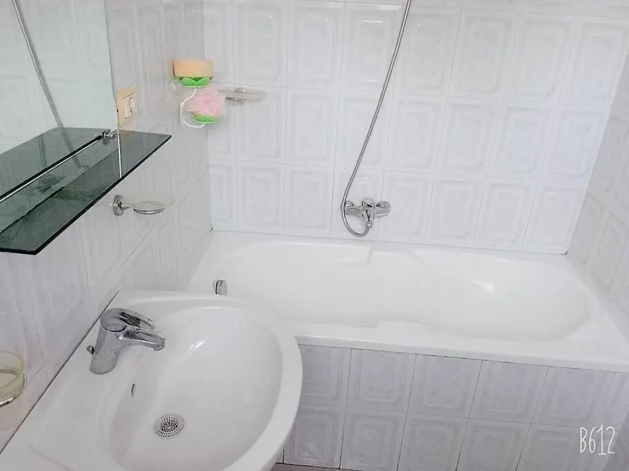 Apartment Comfortable Small Apartment. Sarande